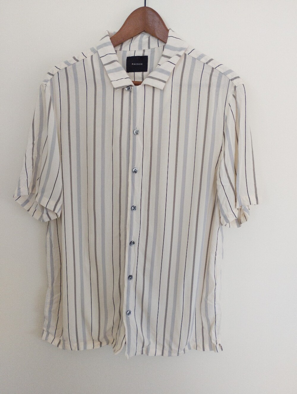 PacSun Men Vertical Striped Rayon Short Sleeve Camp Button Up Shirt Medium